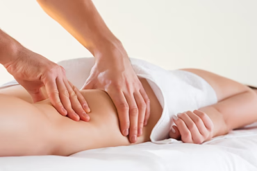 Massagem com Bambu